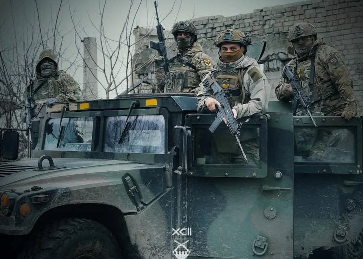 В Україні продовжили воєнний стан та мобілізацію