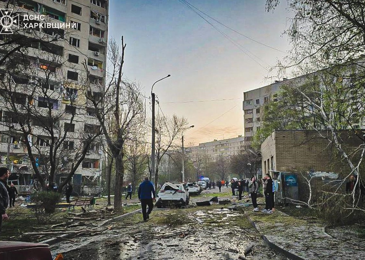 Ракети по Харкову: з'явилась реакція Зеленського
