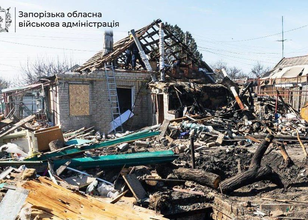 РФ скинула п’ять авіабомб на село на Запоріжжі: під завалами люди