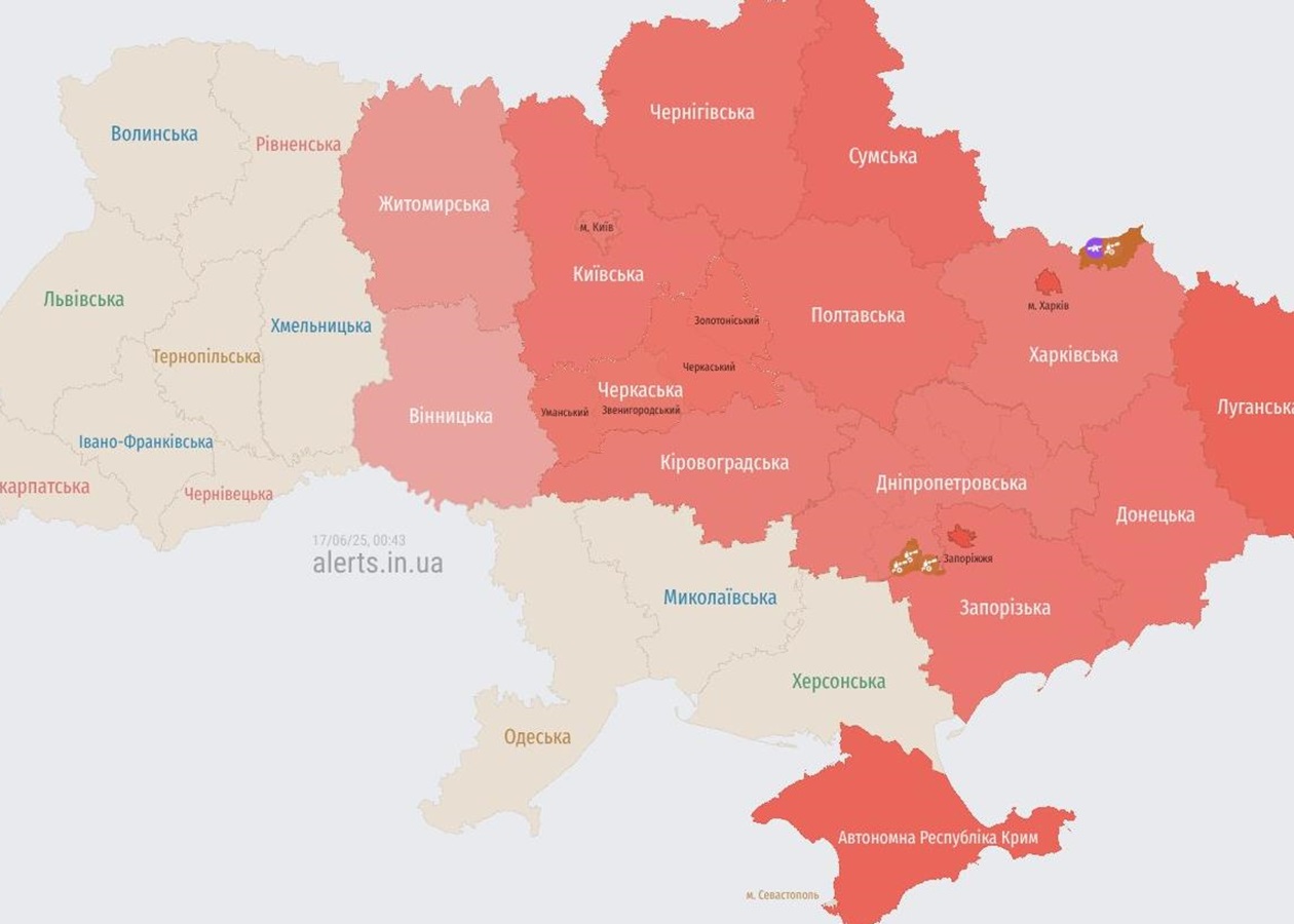 У Києві пролунали вибухи, є постраждалі