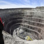 Санкції змусять Росію купувати алмази у самої себе
