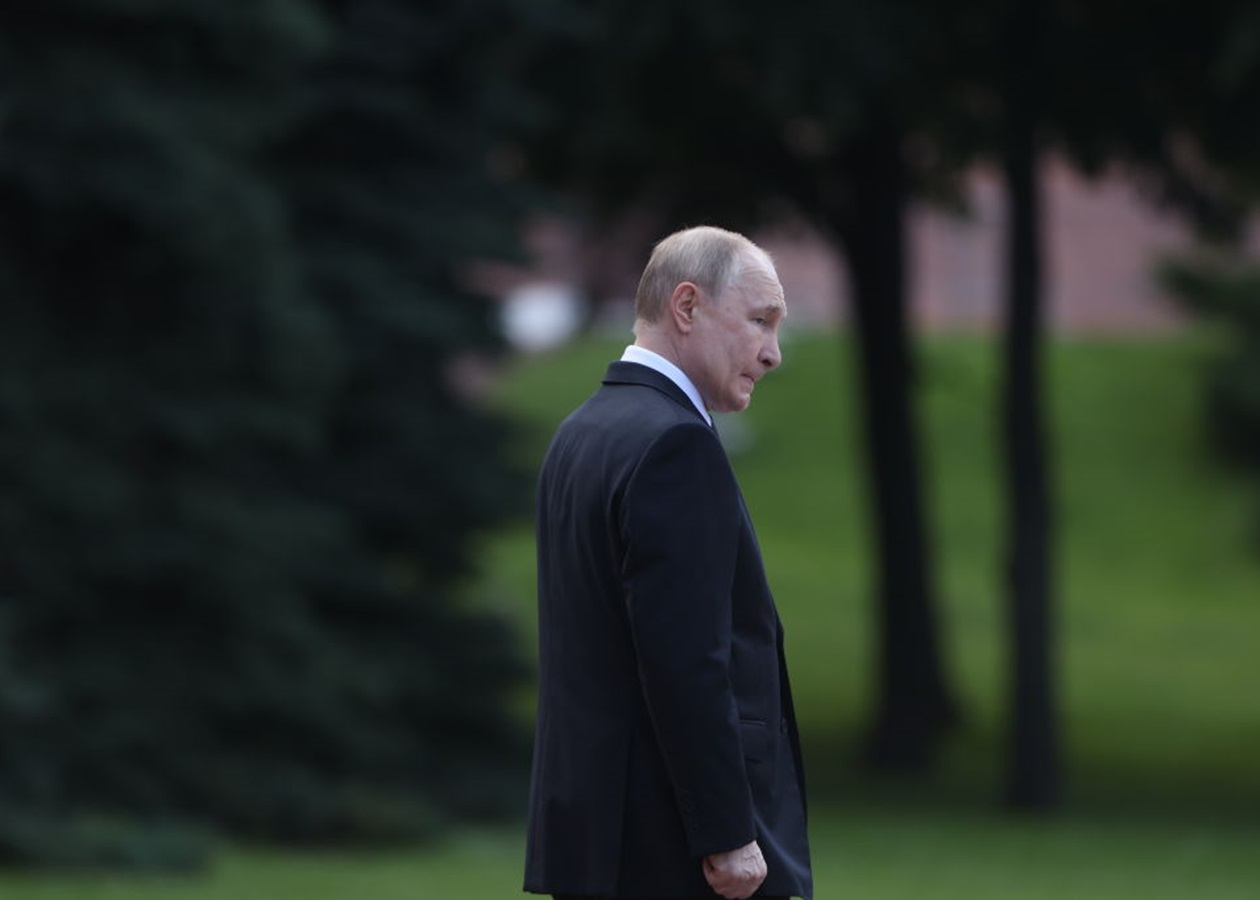 Путін урізав бюджет після падіння нафтових доходів