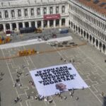 Мешканці Венеції протестують проти розкішного весілля Безоса