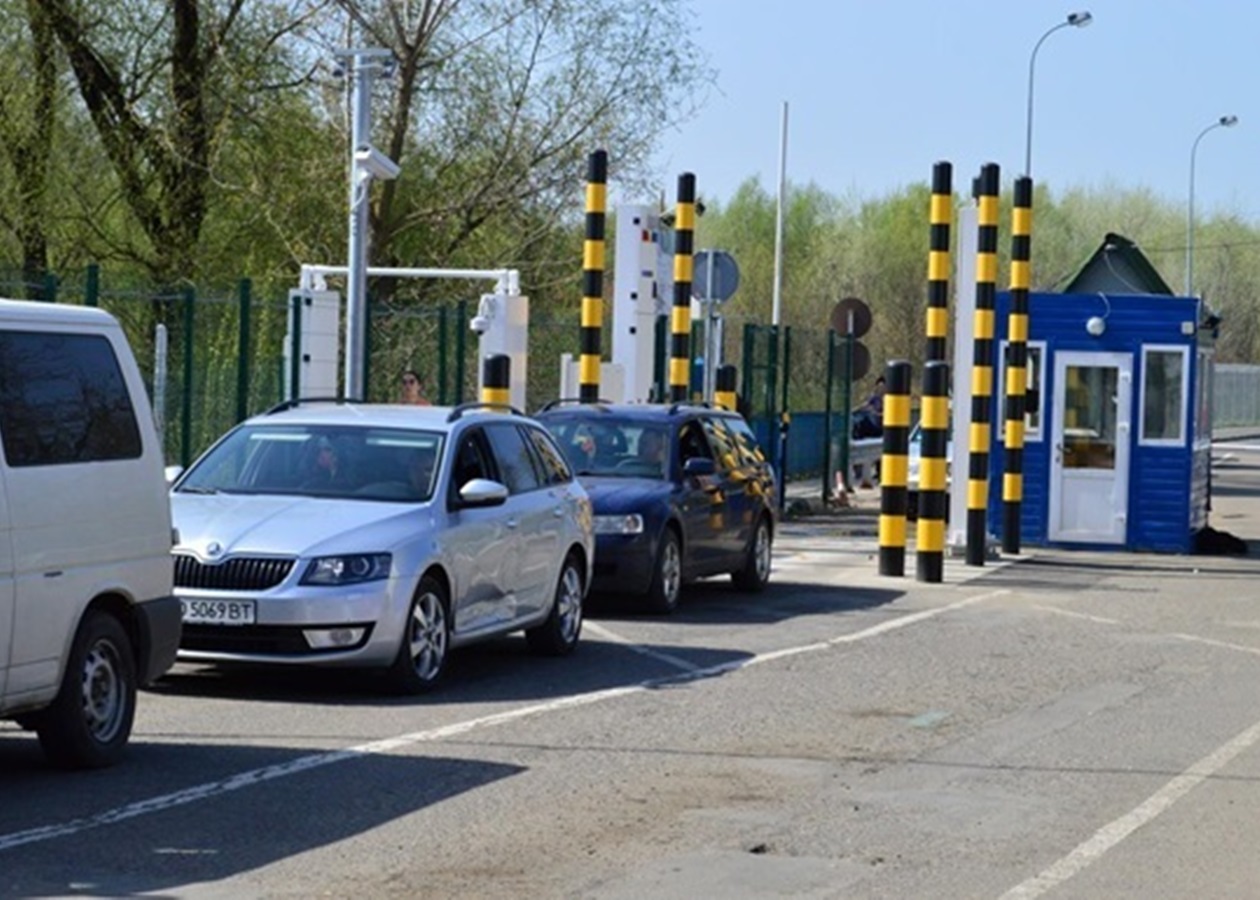 Прикордонники попередили про літній ажіотаж на кордоні