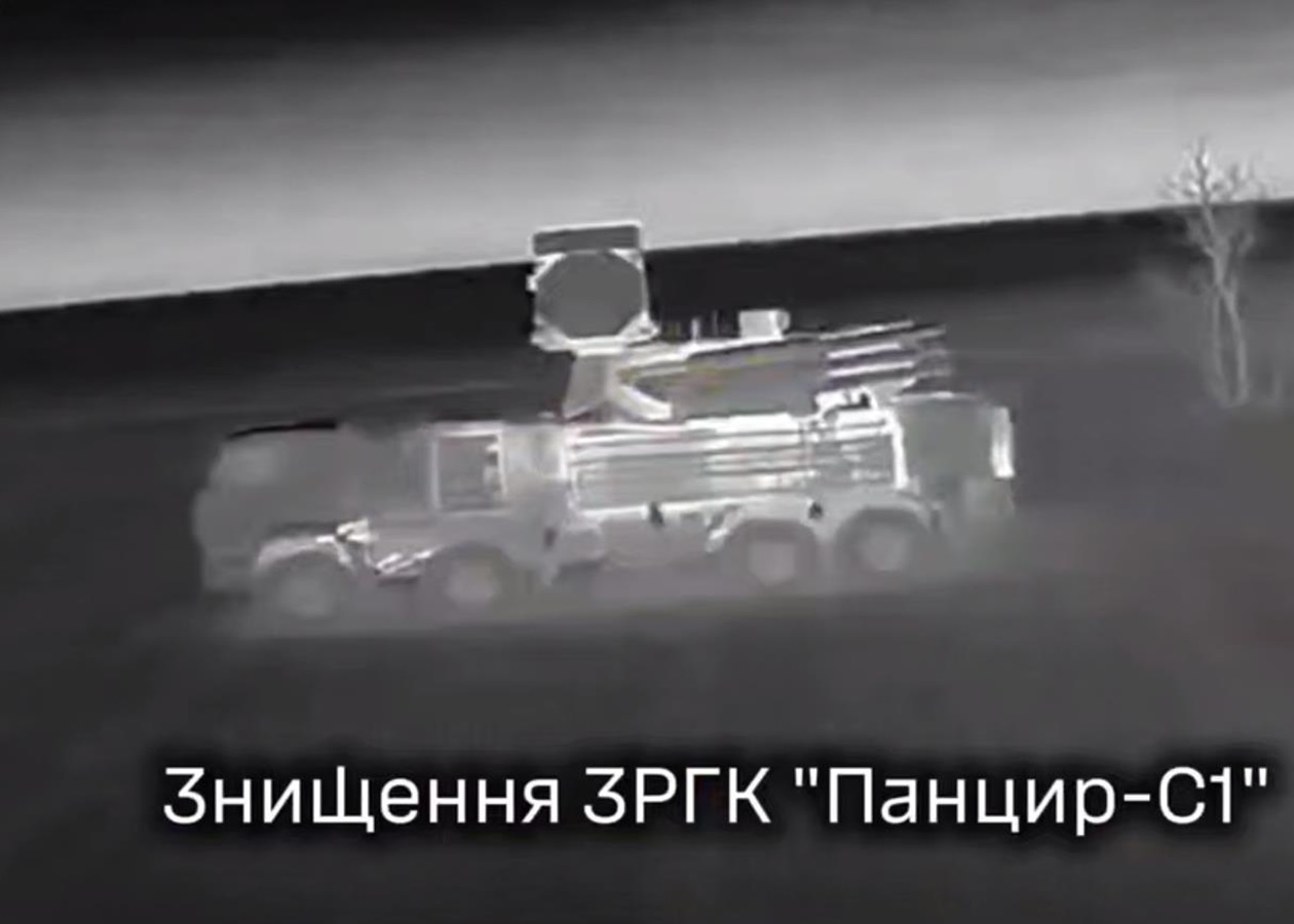 Дрони ГУР уразили ППО і Су-30 в Криму