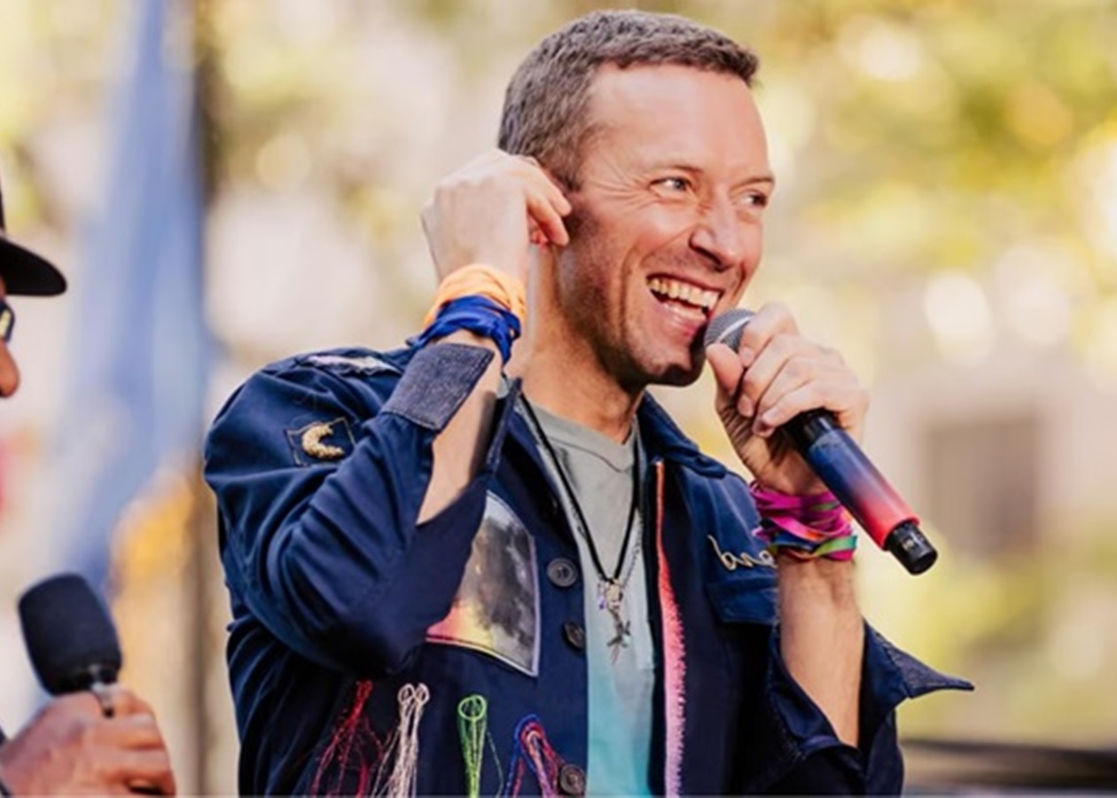 Фронтмен Coldplay випадково розкрив зраду директора компанії