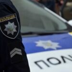 Метал розкидало по трасі: на Київщині зіткнулись вантажівки