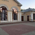 Російські дрони пошкодили філармонію у Кропивницькому