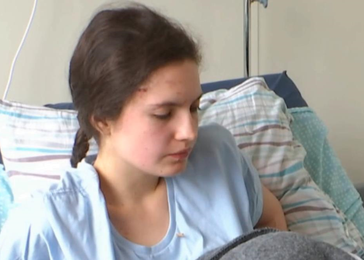 Удар по Києву: дівчина вижила після падіння з 9-го поверху