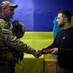 Виплати і додаткові дні відпустки: президент анонсував рішення для армійців