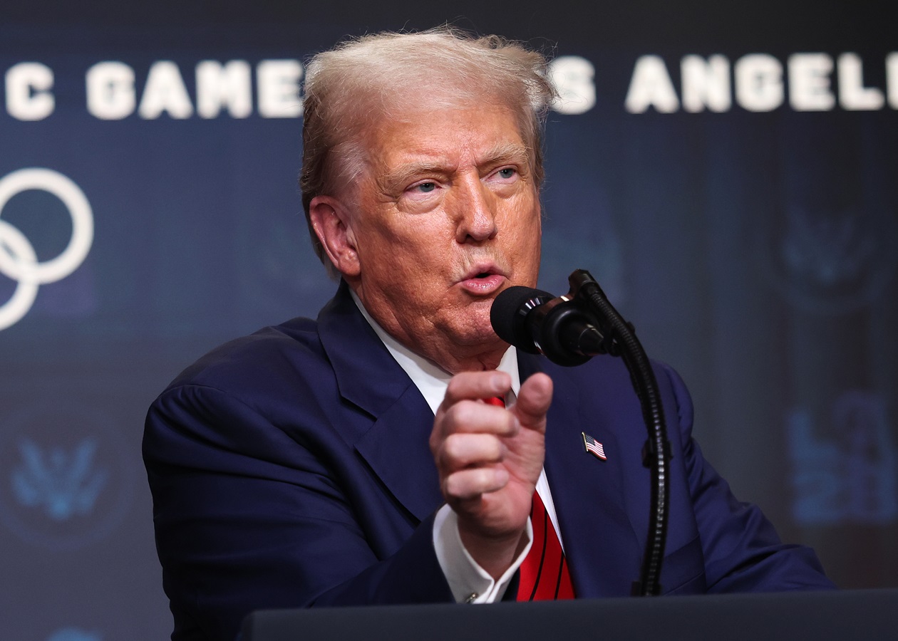 Санкції проти РФ: Трамп сказав, коли буде рішення