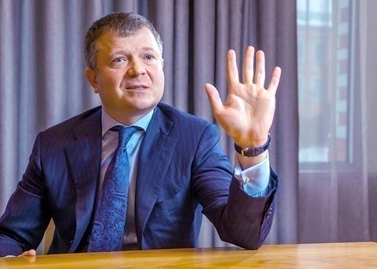 В Англії суд заарештував активи Жеваго через борг перед НБУ