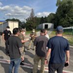 Кількох українських мігрантів видворили зі США
